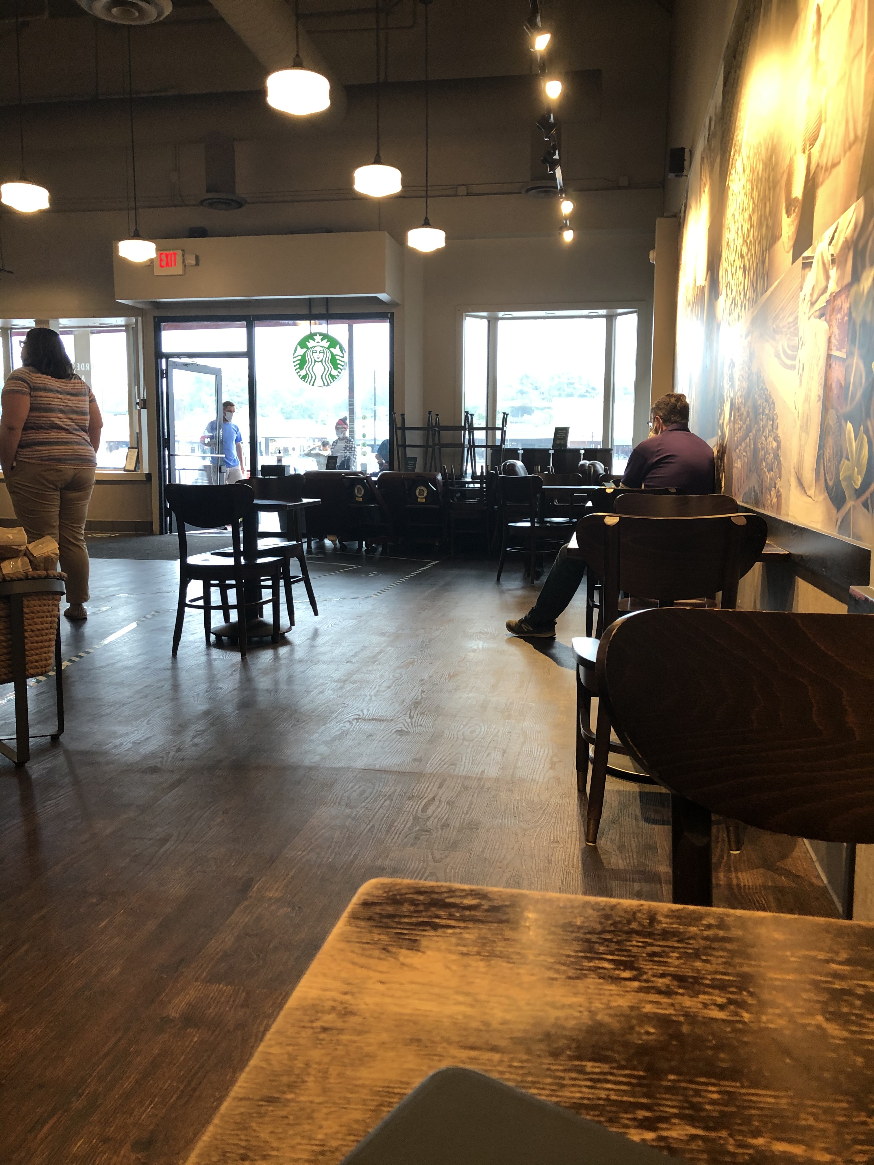 BAF77C47-C18E-433E-8752-571D7218F607